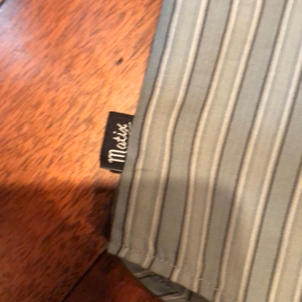 MATIX DRESS SHIRT•S - Picture 6 of 9